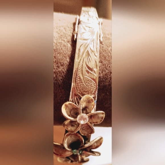 Vintage Flower Design Pattern Sterling Silver 9.25 Bangle Size 7 inch Bracelet. - Picture 3 of 11